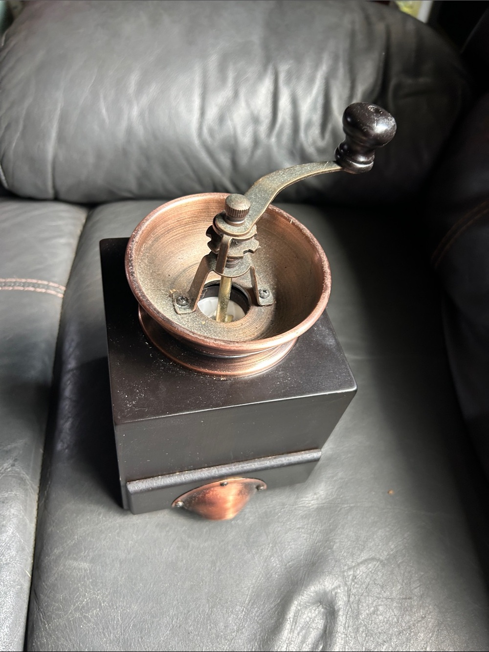 Vintage-Style Manual Coffee Grinder in Black and Copper Finish